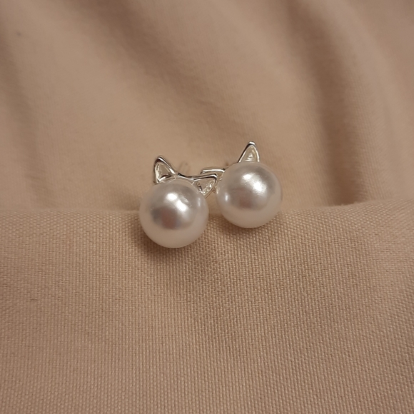 Silver Tone Cat Ear Faux Pearl Earrings - Picture 7 of 12
